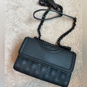 Tory Burch SMALL FLEMING MATTE CONVERTIBLE SHOULDER BAG